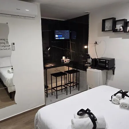Black & White Penzion Bari