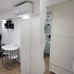 Guest house Black & White 3*