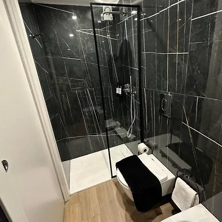 Affittacamere Black & White Luxury