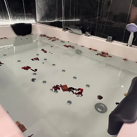 Vendégház Black & White Bari