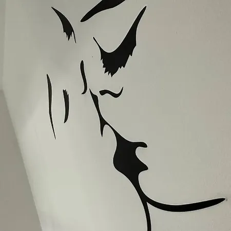 Black & White ゲストハウス