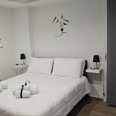Black & White Luxury