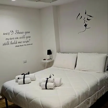 Black & White Luxury *