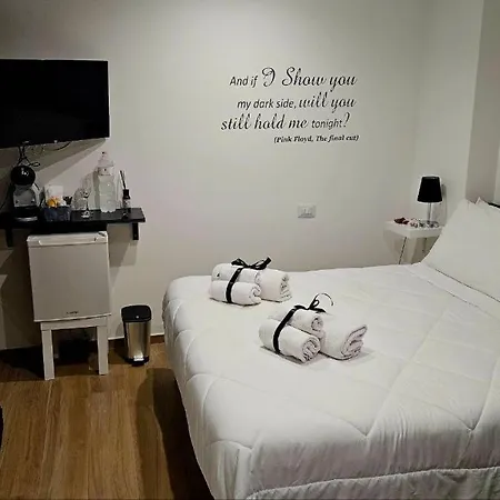 Affittacamere Black & White Luxury Bari