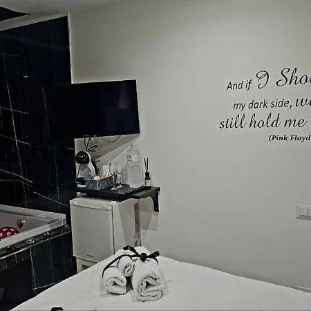 Vendégház Black & White