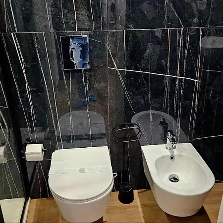 Black & White Vendégház 3*